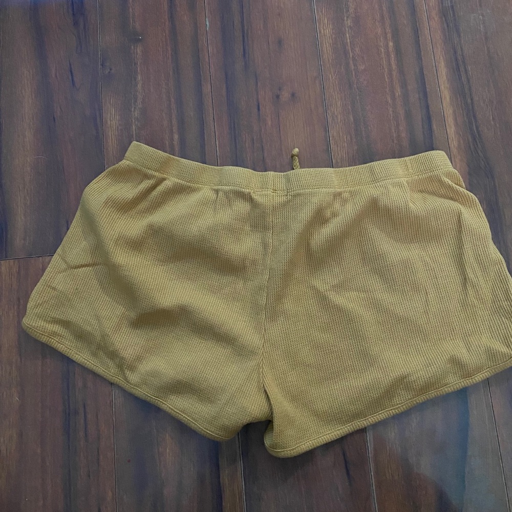 Shorts - Picture 2 of 2